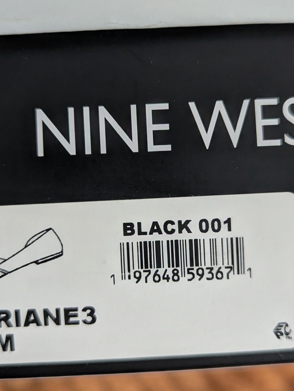 Nine West Black Pointed Toe Knot Flats - Picture 3 of 3